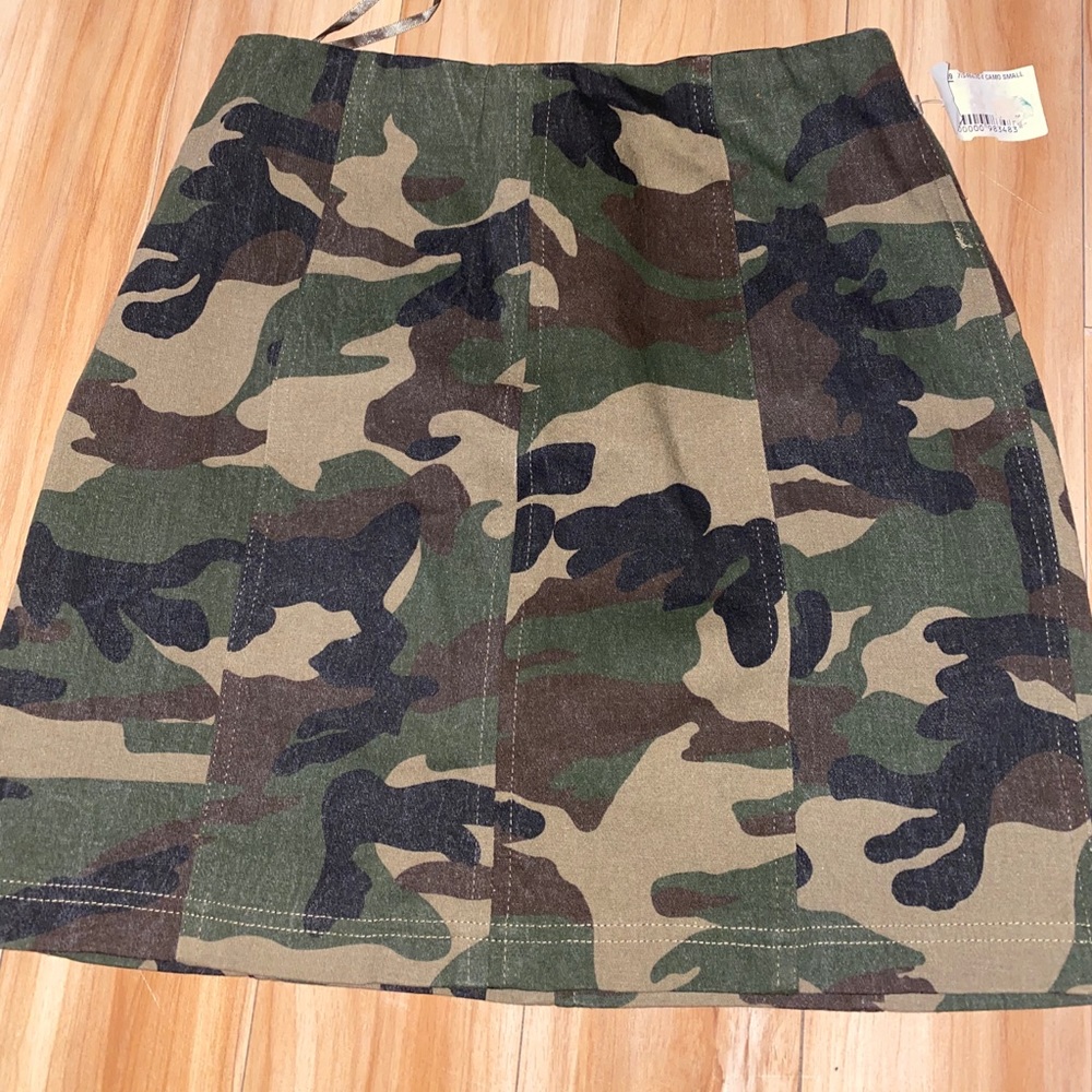 Camo pencil skirt